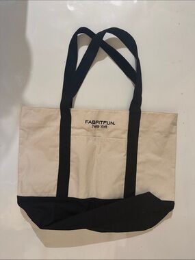 FABFITFUN New York Canvas Tote in Beige and Black